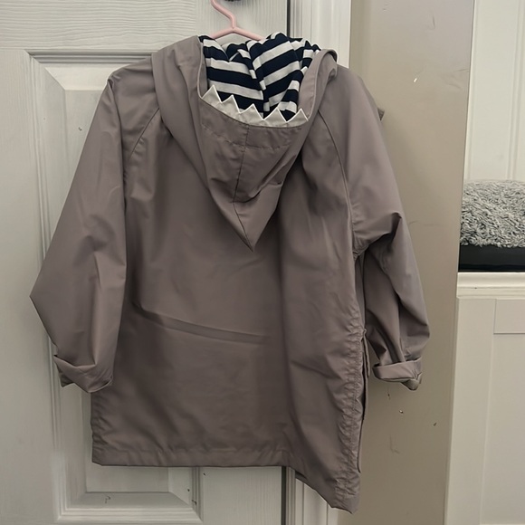 Boys Raincoat Size 4 - Picture 2 of 3